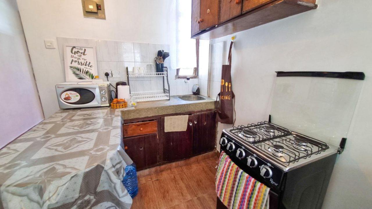 Gee's In Cbd - Parking Apartment Mombasa