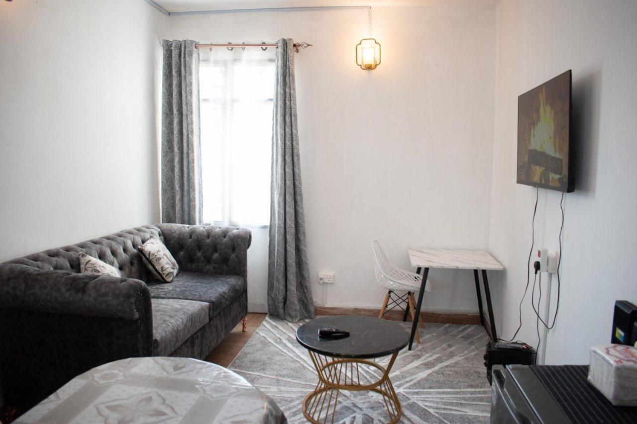 Apartment Gee's In Cbd - Parking *